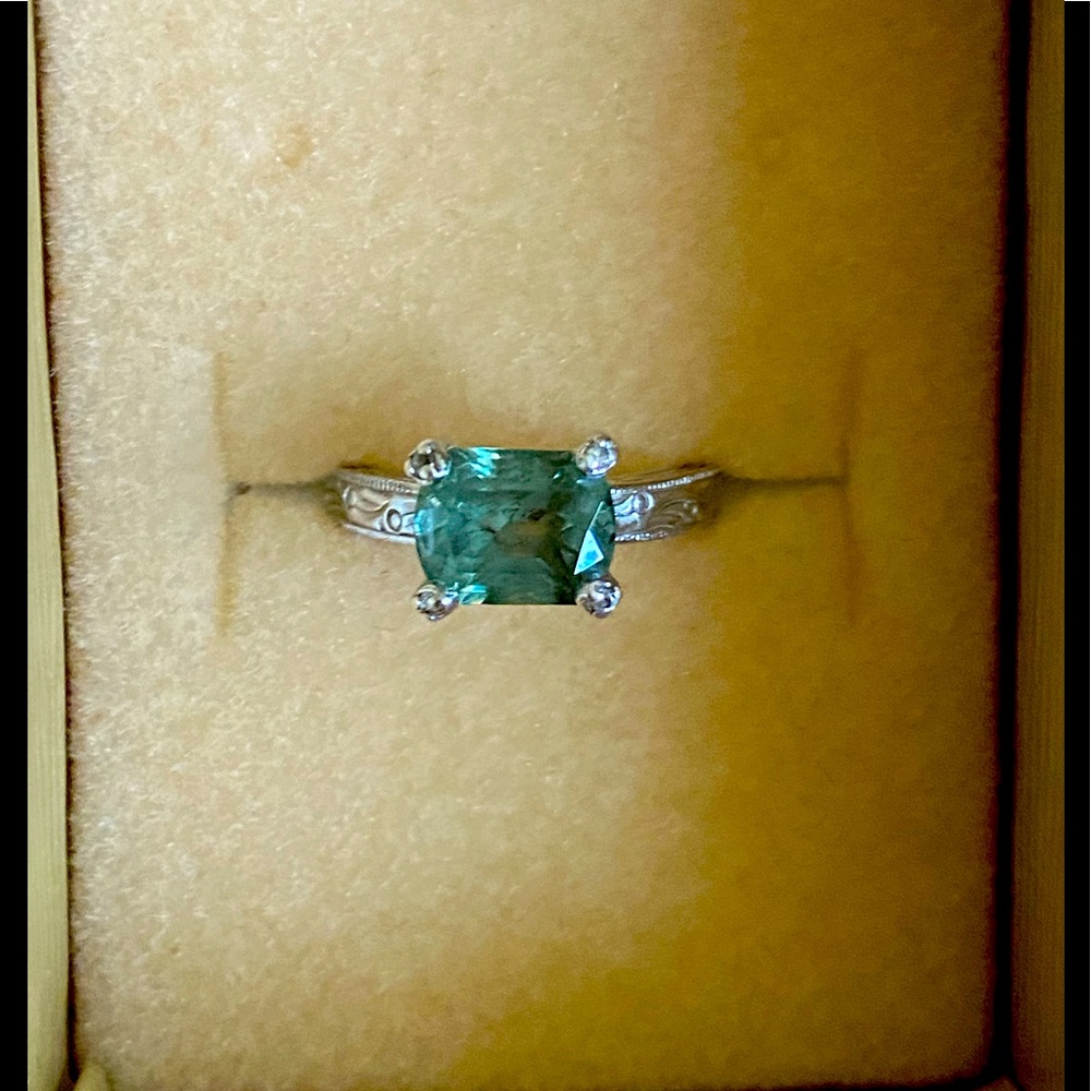 Tacori Ring, Emerald Green Stone, Size 5